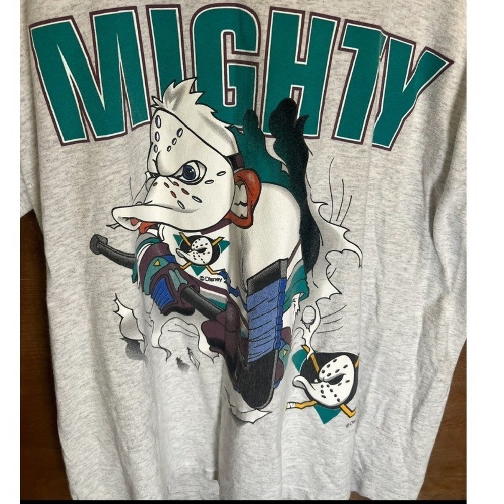 Vintage Nutmeg Mills Mighty Ducks of Anaheim NHL T-Shirt Grey 90s Disney‎ Mens